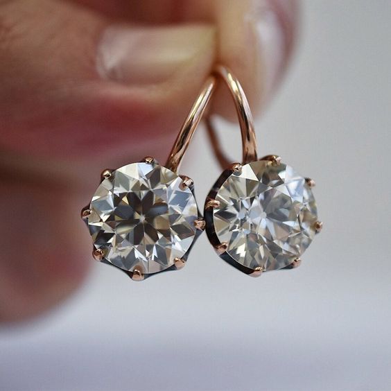 Vintage Rounded Zirconia Earrings