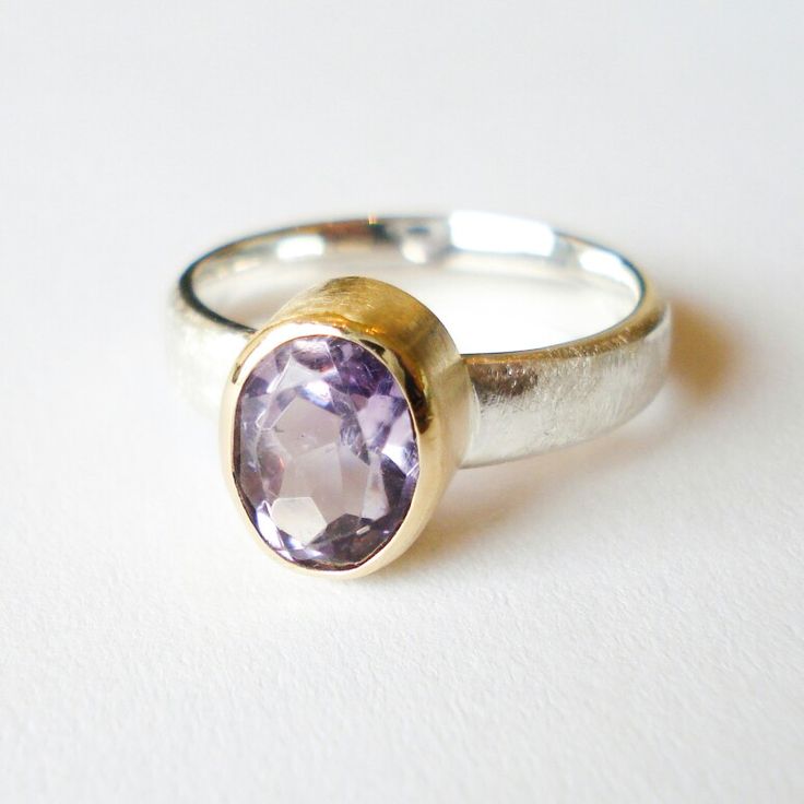 Vintage Purple Oval Zirconia Ring