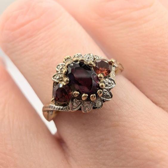 VIntage Red Crystal Ring