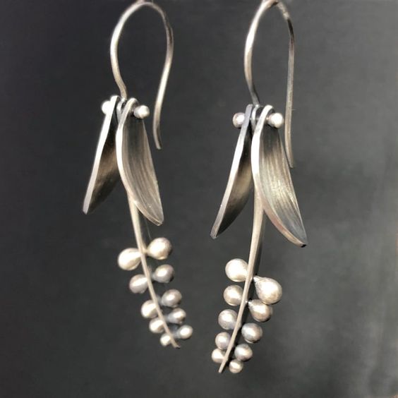 Vintage Dangling Silver Plated Earrings