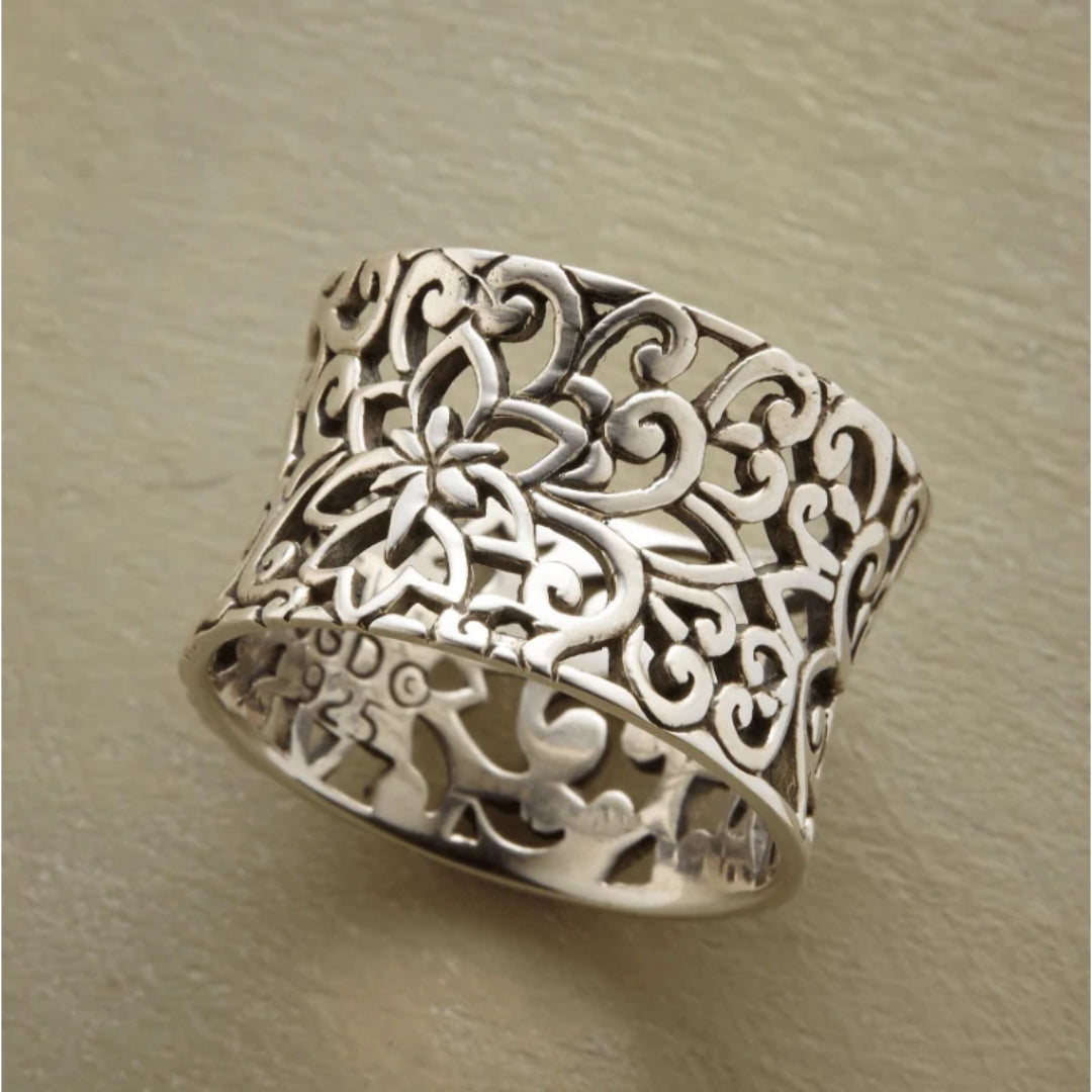 Vintage Silver Hollow Ring