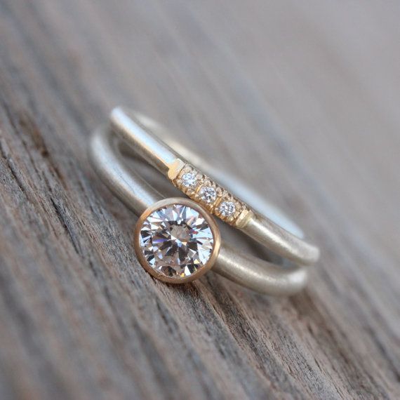 Vintage Exquisite Silver Zirconia Ring Set