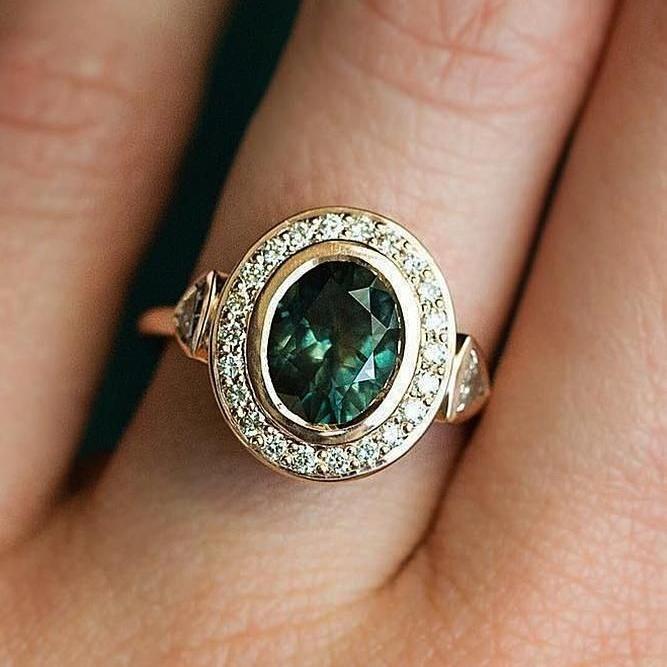 Vintage Rounded Green Crystal Bright Ring