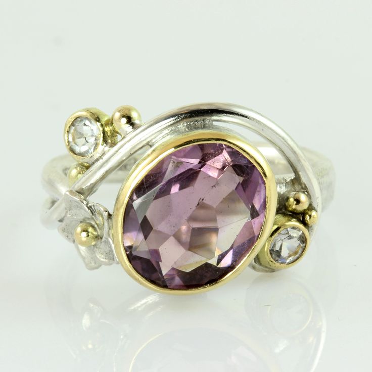 Vintage Purple Zirconia Rounded Silver Ring