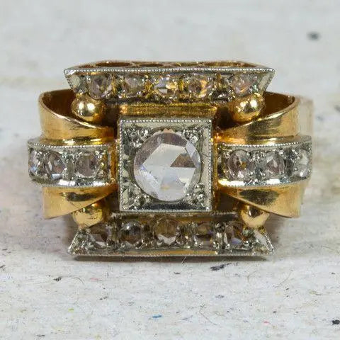 Vintage Gold White Crystal Ring