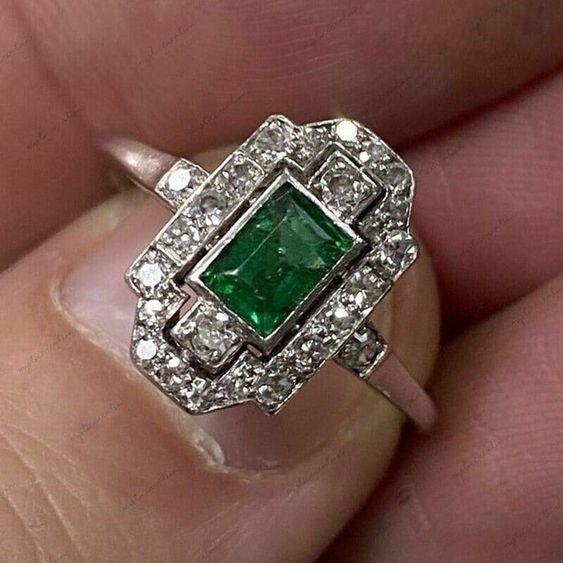 Vintage Green Inlaid Square Glass Ring