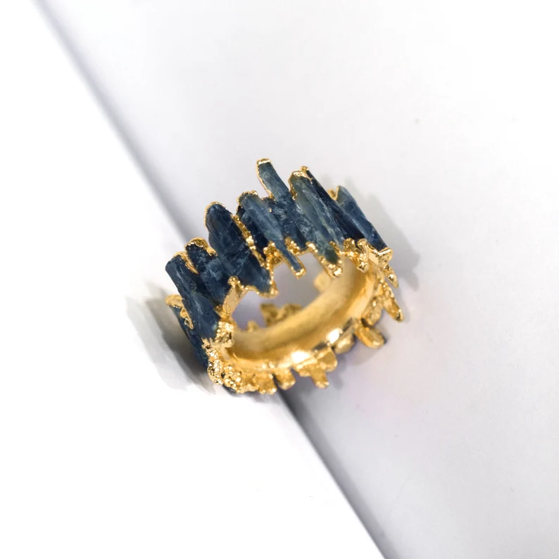 Vintage Blue Stone Gold Ring