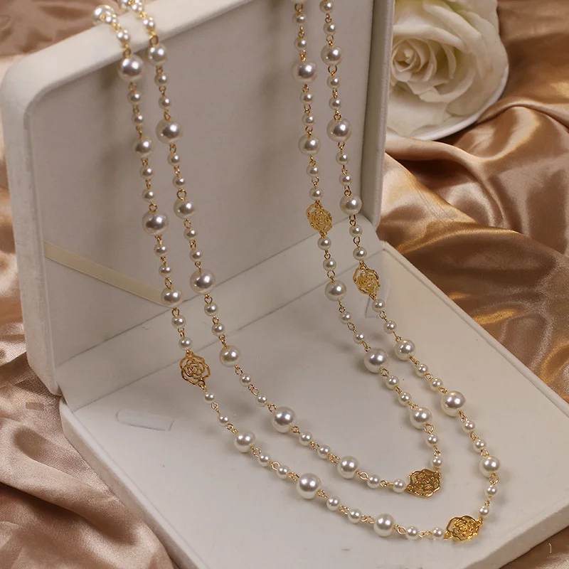 Elegant Gold & Pearl Necklace