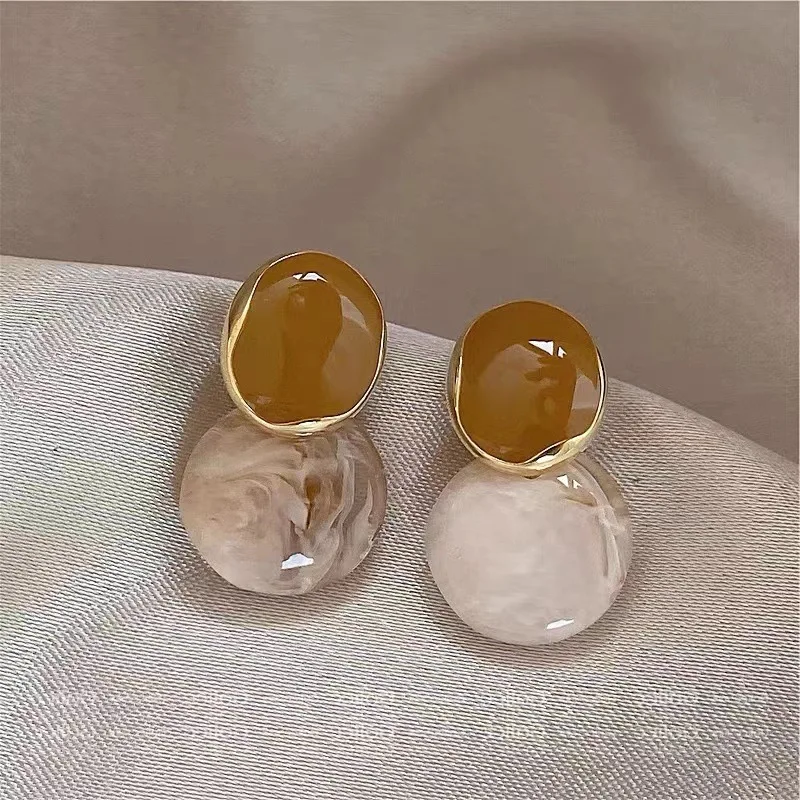 Elegant White & Brown Stones Earrings