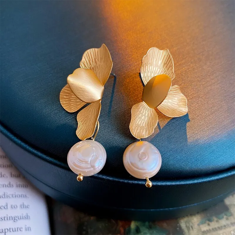 Elegant Golden Petal Pearl Earrings