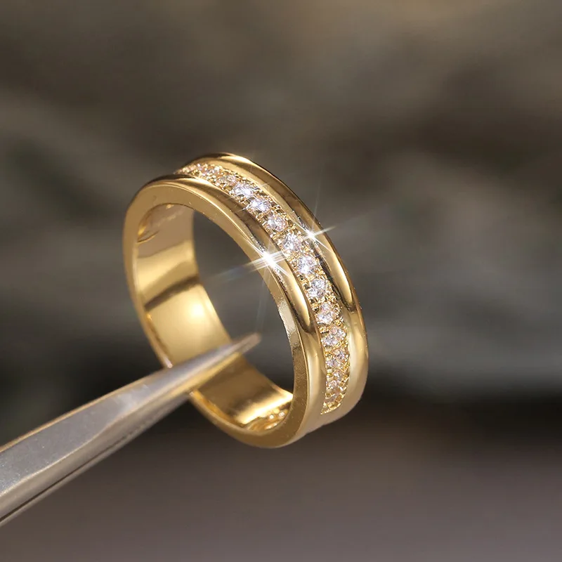 Elegant Gold Bright Ring