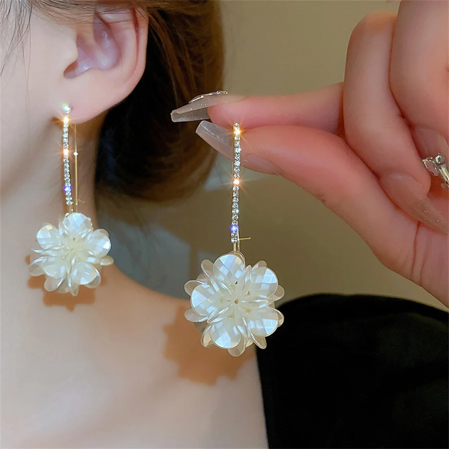 Elegant Dangling White Blossom Earrings