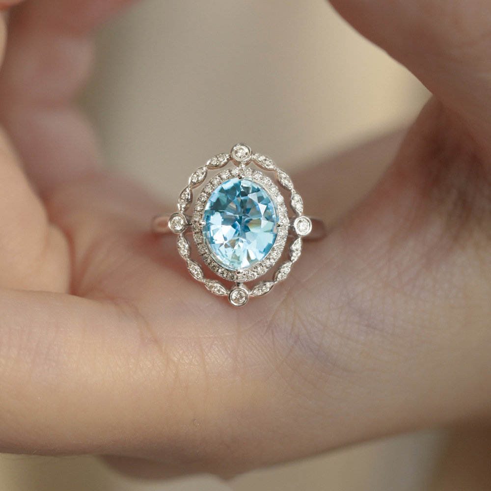 Vintage Rounded Crystal Blue Ring