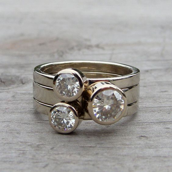 Vintage Triple Zirconia Layered Ring