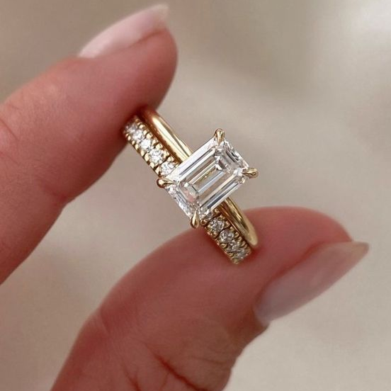 Vintage Elegant Crystal Ring