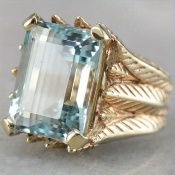 Vintage Golden Blue Square Crystal Ring