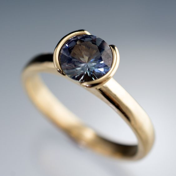 Vintage Dark Blue Crystal Gold Ring