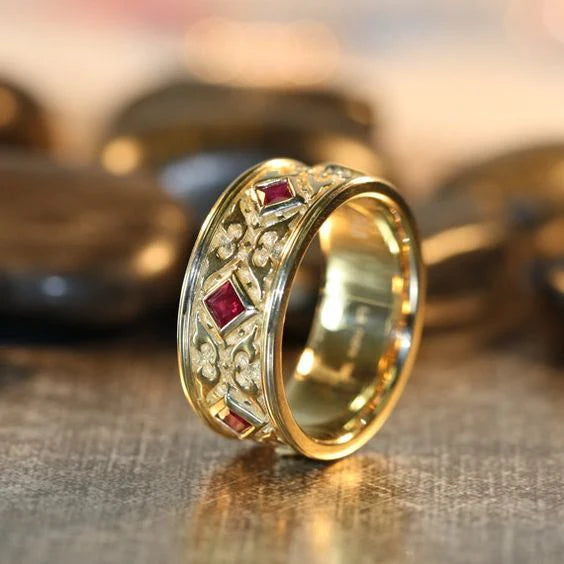 Vintage Golden Hollow Red Ring