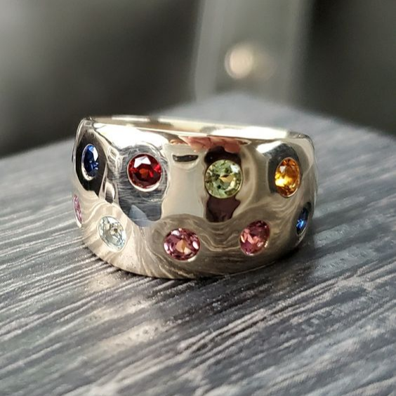 Vintage Inlaid Colorful Crystals Ring