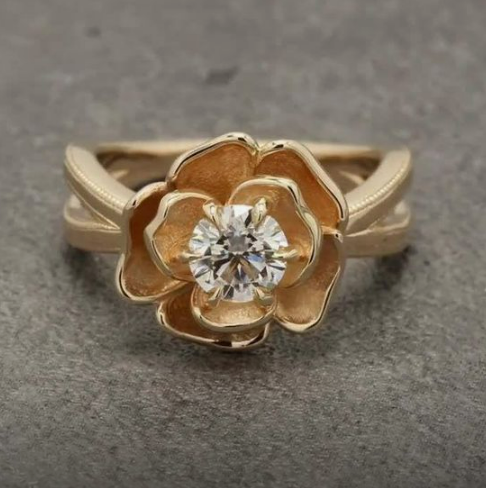 Vintage Golden Flower & Zirconia Ring