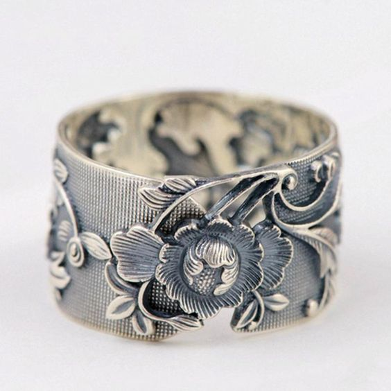 Vintage Silver Blossom Ring