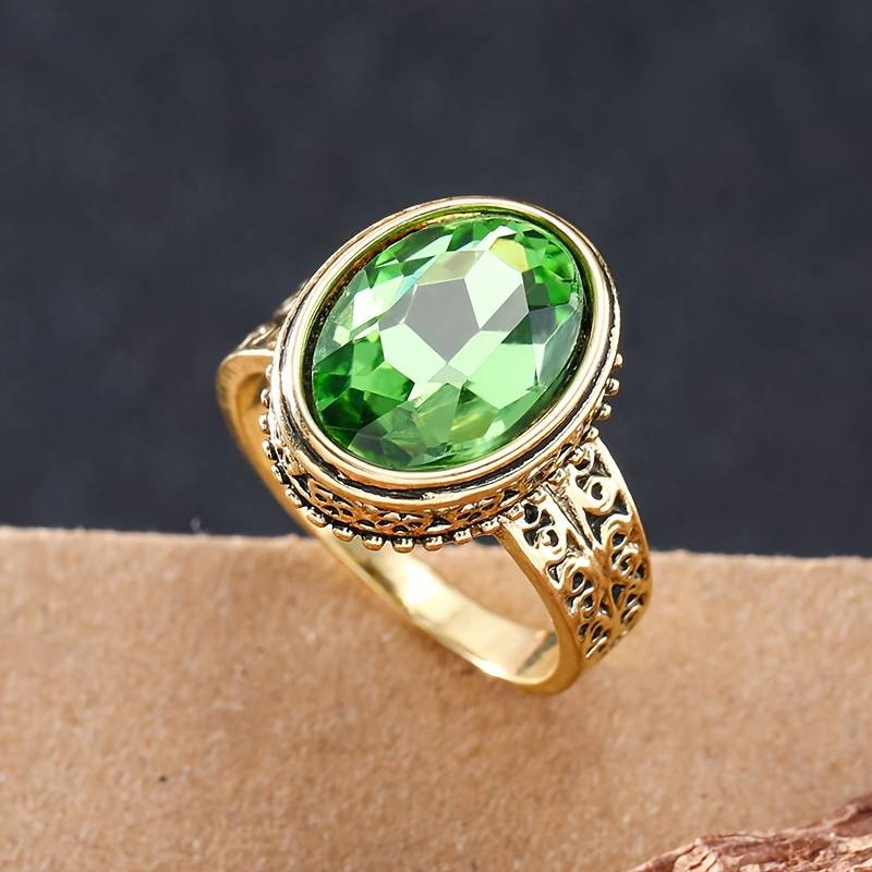 Vintage Inlaid Rounded Green Glass Ring