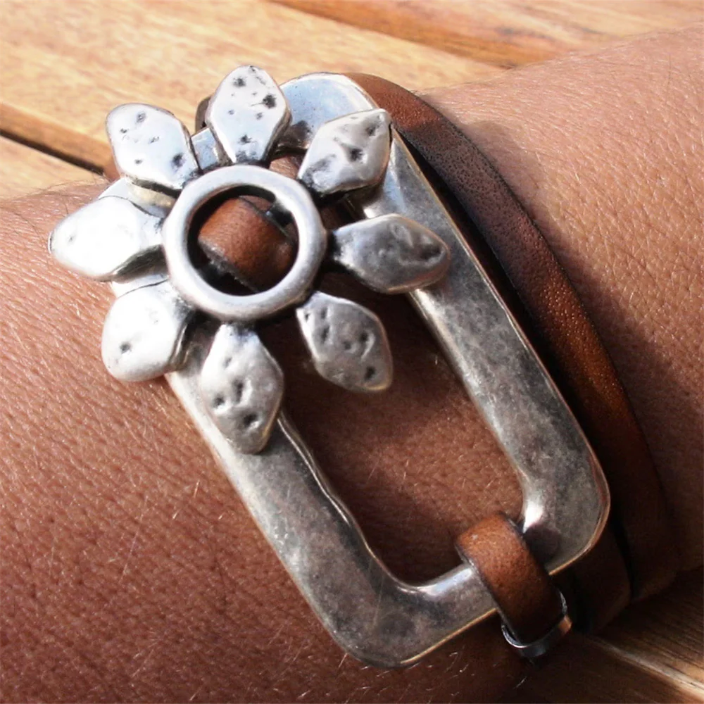 Vintage Silver Flower Bracelet