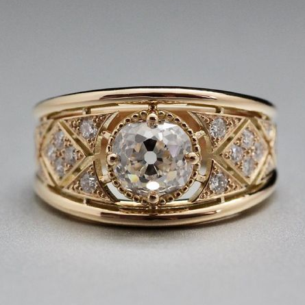 Vintage Bright Gold Hollow Ring