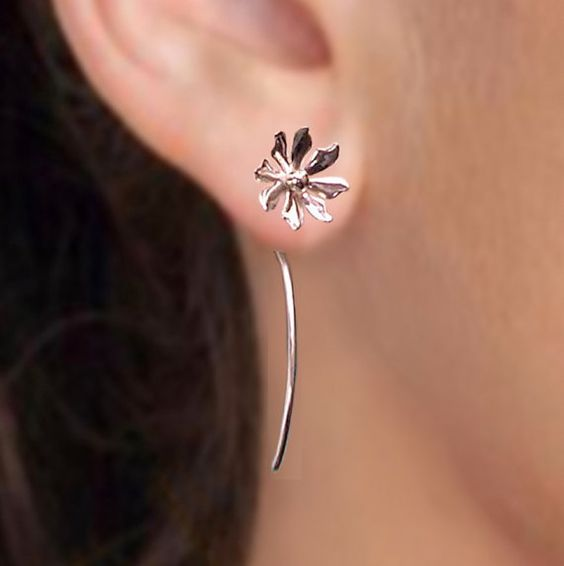 Vintage Dangling Silver Flower Earrings