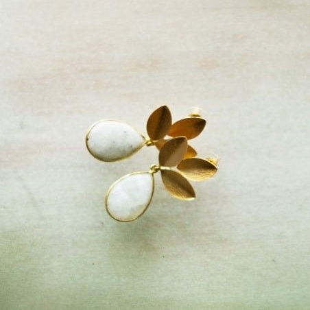 Vintage Nature White Stone Earrings