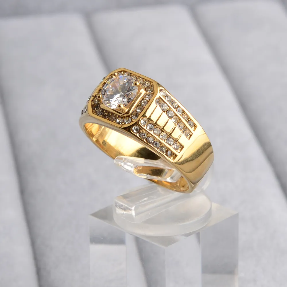 Vintage Golden Zirconia Ring