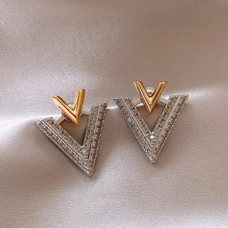 Elegant Bright V Earrings