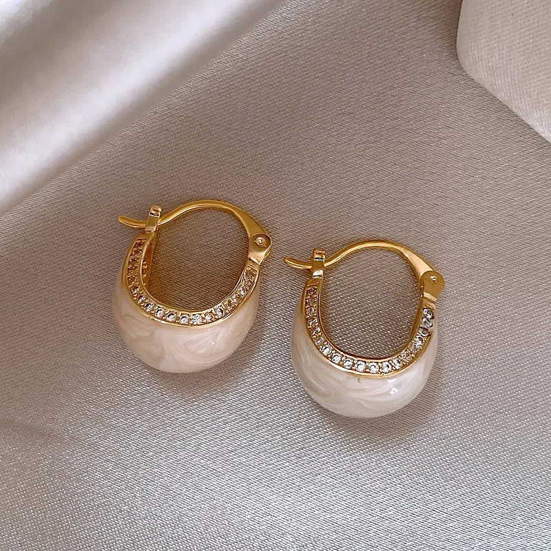 Elegant Pearl Basket & Zirconia Earrings