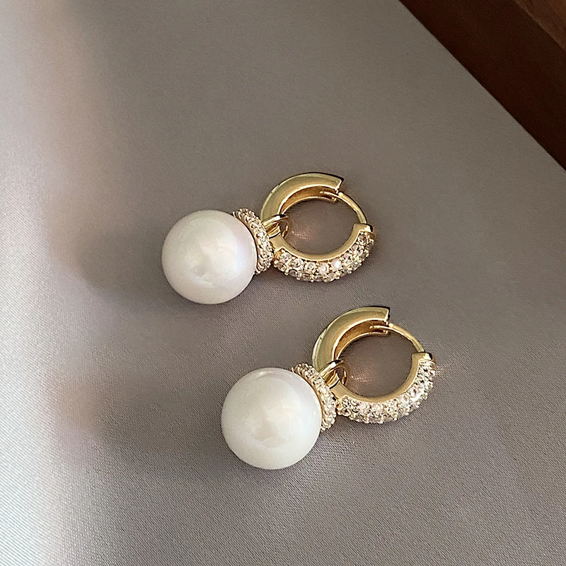 Elegant White Pearl Zirconia Gold Earrings